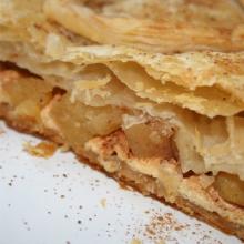 Puff pastry pie with cheese and other fillings